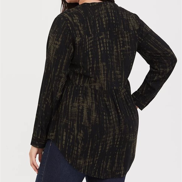 NWT - Torrid - Size 4 - Black/Green - EMMA BABYDOLL CHALLIS BUTTON-FRONT TUNIC - Picture 3 of 3